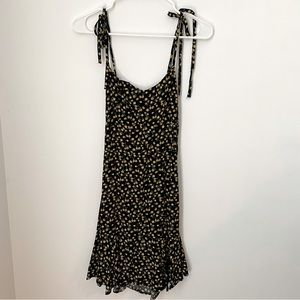 Wild Fable NWT Tie Strap Lemon Print Open Back Mini Dress